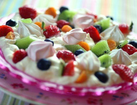 Pavlova Med Frukt Og Bær | FRUKT.no